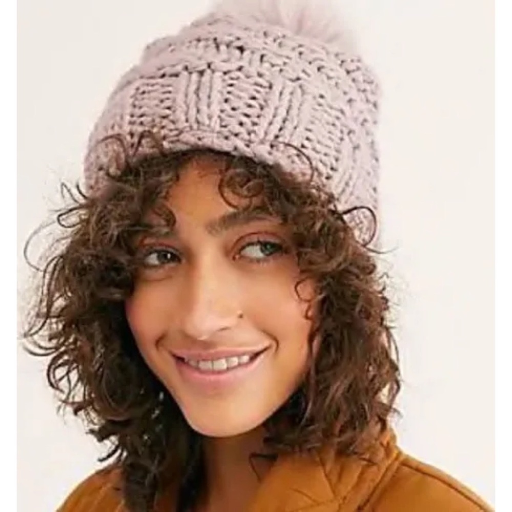 NWT Free People High Line Pom Beanie